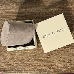 Michael Kors Watch Box